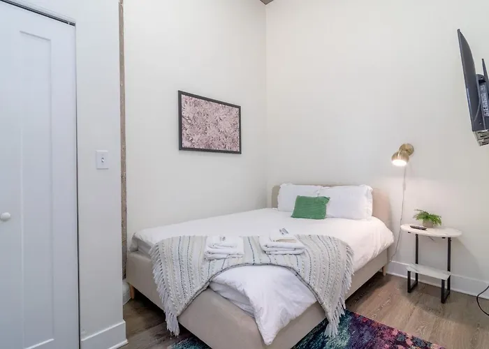 Mccormick Place 3br Luxury Penthouse Duplex With Personal Rooftop And Optional Parking For 8 Guests In South Loop Appartamento