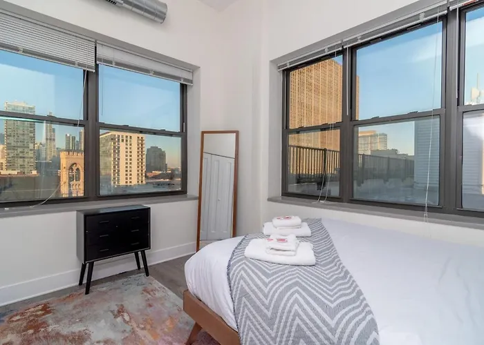 Appartamento Mccormick Place 3br Luxury Penthouse Duplex With Personal Rooftop And Optional Parking For 8 Guests In South Loop
